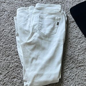 Chic Women's White Skinny Jeans by 1822 Denim